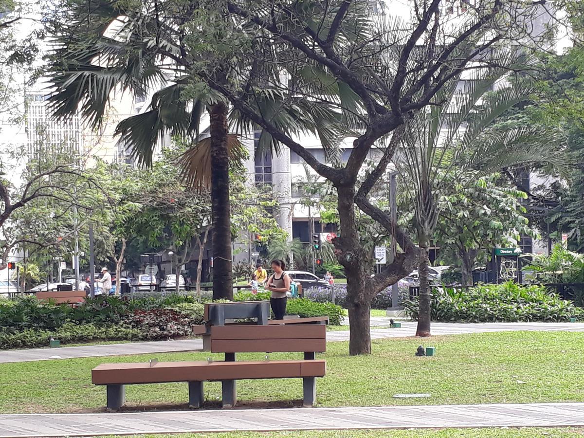 Kl Executive Greenbelt Манила Экстерьер фото